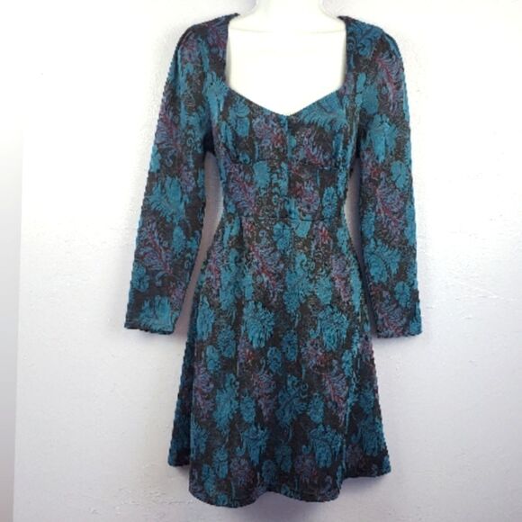 MODCLOTH Dress - Picture 2 of 7